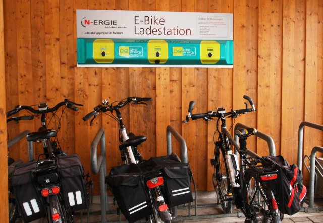 Grossansicht in neuem Fenster: Ladestation für E-Bike